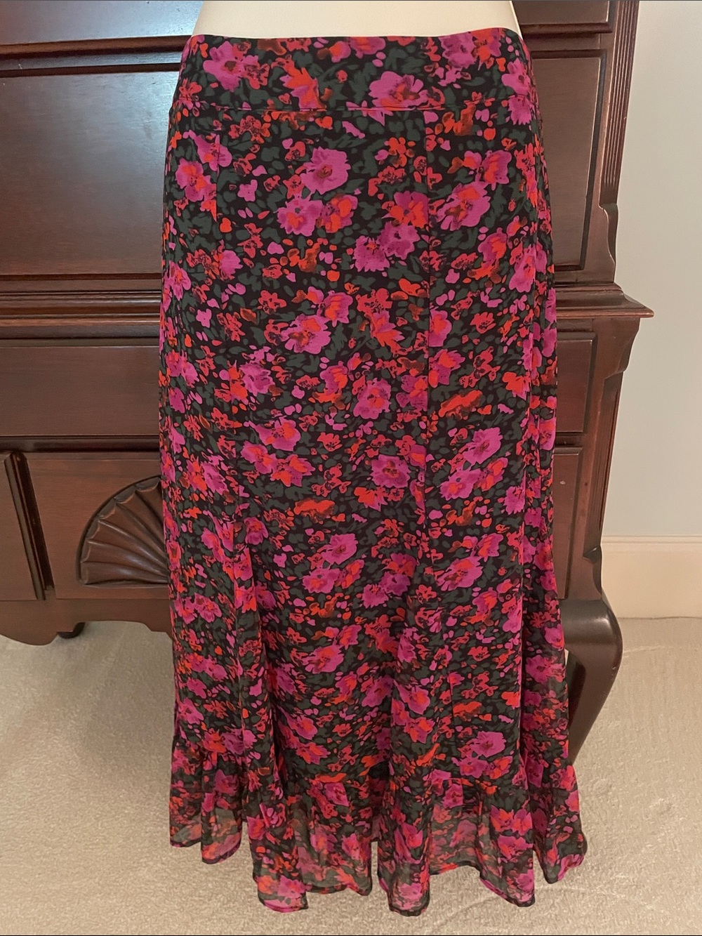Allison floral skirt with flounce hem sz M
